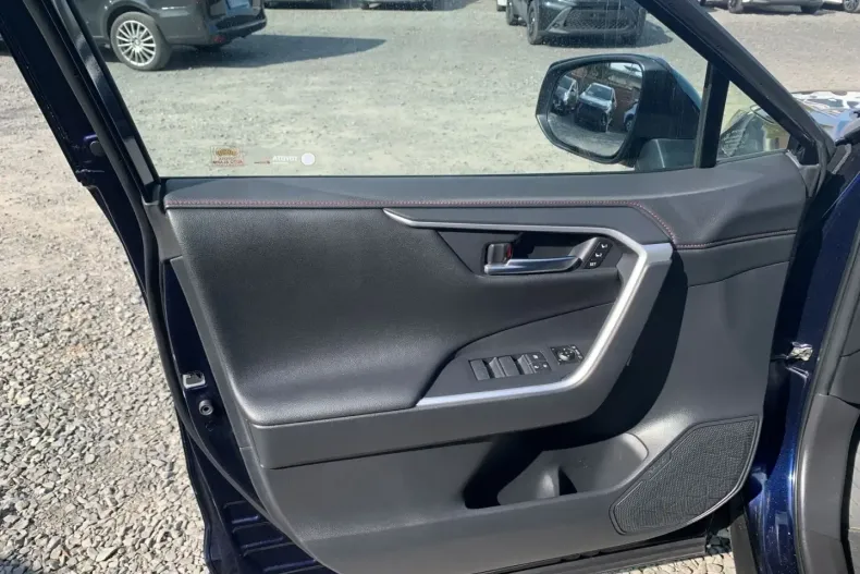 Toyota RAV4 din 2022 cu 66.093 km - oferta TOY167359 - foto 9