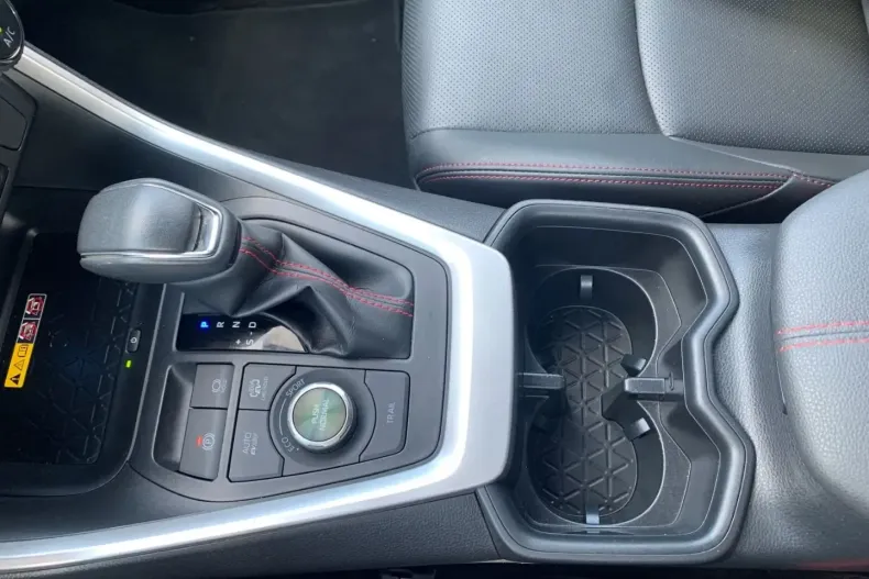 Toyota RAV4 din 2022 cu 66.093 km - oferta TOY167359 - foto 18