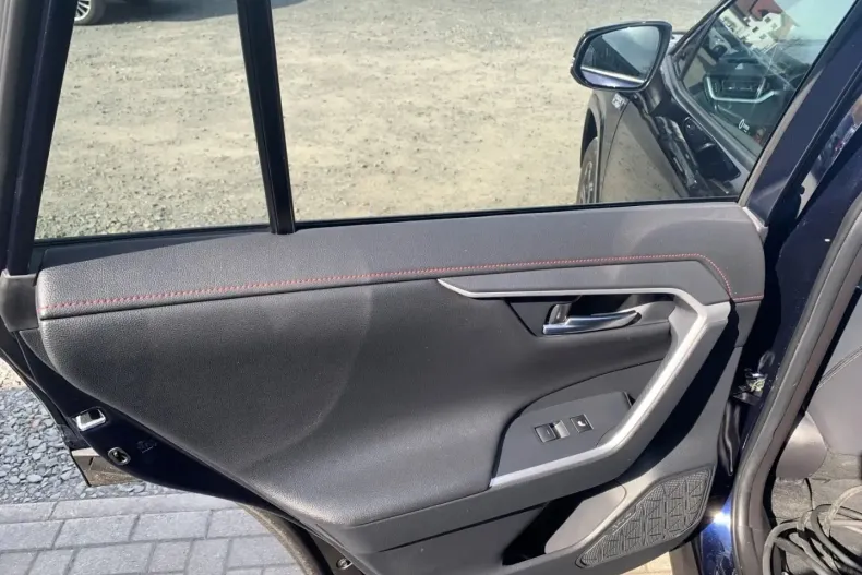 Toyota RAV4 din 2022 cu 66.093 km - oferta TOY167359 - foto 26