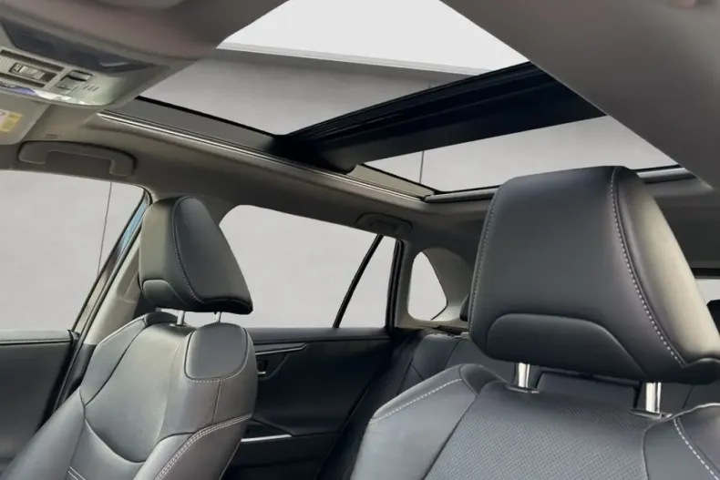 Toyota RAV4 din 2024 cu 23.823 km - oferta TOY167360 - foto 14