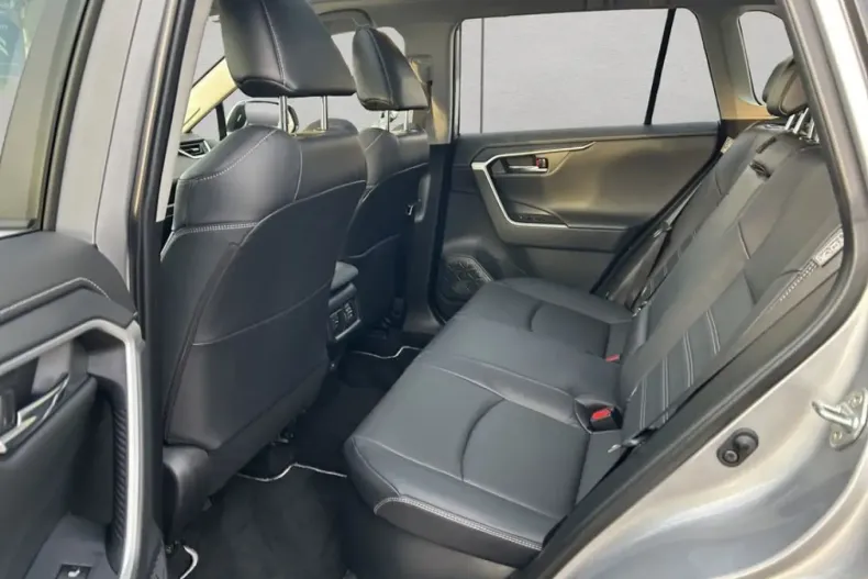 Toyota RAV4 din 2024 cu 15.230 km - oferta TOY167361 - foto 15