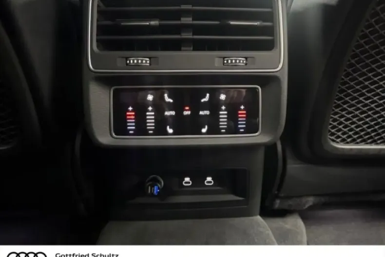 Audi Q8 din 2023 cu 61.099 km - oferta AUD167366 - foto 7