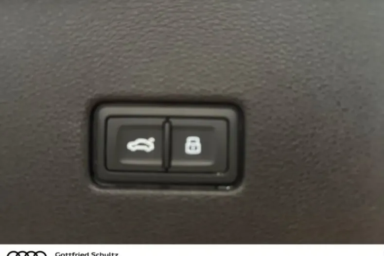 Audi Q8 din 2023 cu 61.099 km - oferta AUD167366 - foto 10