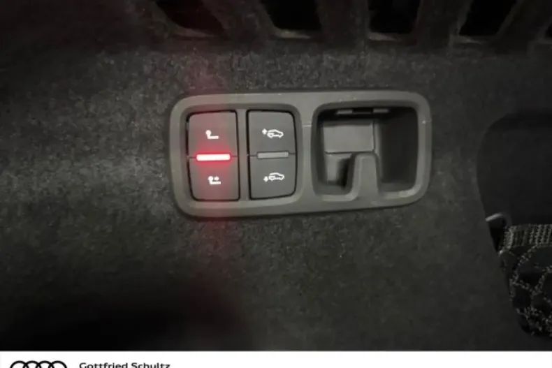 Audi Q8 din 2023 cu 61.099 km - oferta AUD167366 - foto 11