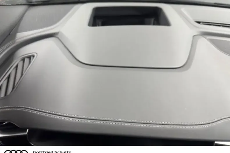 Audi Q8 din 2023 cu 61.099 km - oferta AUD167366 - foto 22