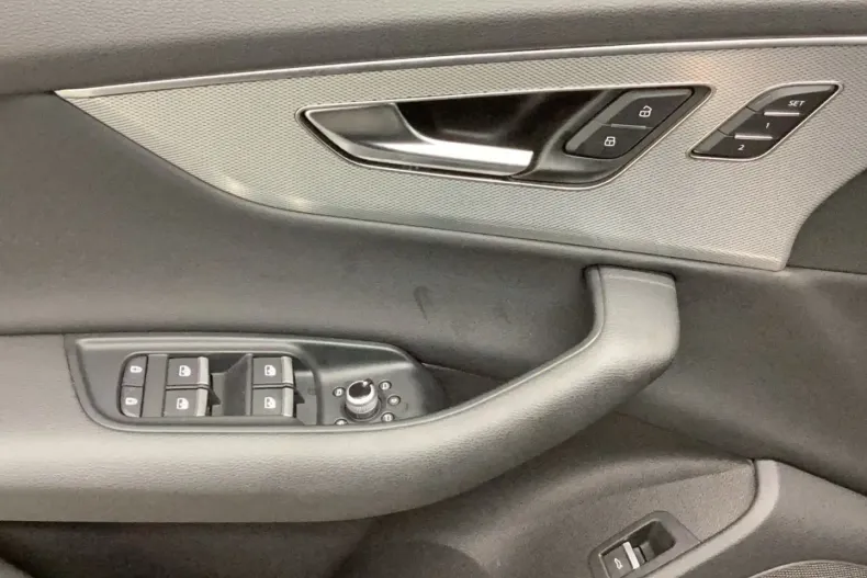 Audi Q7 din 2023 cu 62.587 km - oferta AUD167367 - foto 7