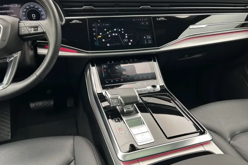 Audi Q8 din 2024 cu 19.052 km - oferta AUD167368 - foto 8