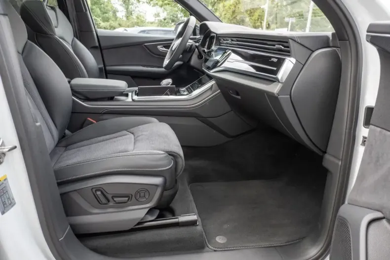 Audi Q7 din 2024 cu 9.098 km - oferta AUD167370 - foto 3