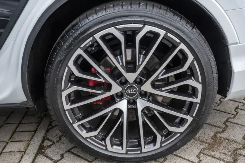 Audi Q7 din 2024 cu 9.098 km - oferta AUD167370 - foto 6