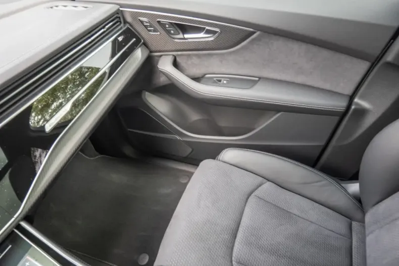 Audi Q7 din 2024 cu 9.098 km - oferta AUD167370 - foto 14