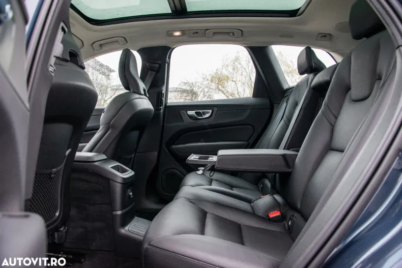 Volvo XC60 din 2022 cu 104.680 km - oferta VOL167376 - foto 16