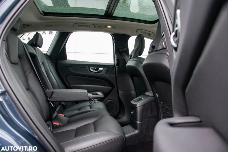 Volvo XC60 din 2022 cu 104.680 km - oferta VOL167376 - foto 17