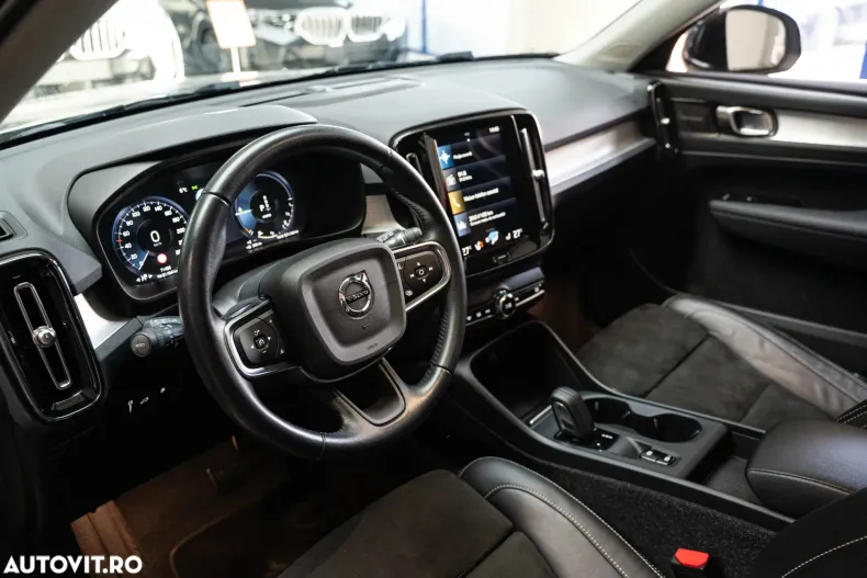 Volvo XC40 din 2021 cu 71.426 km - oferta VOL167391 - foto 5