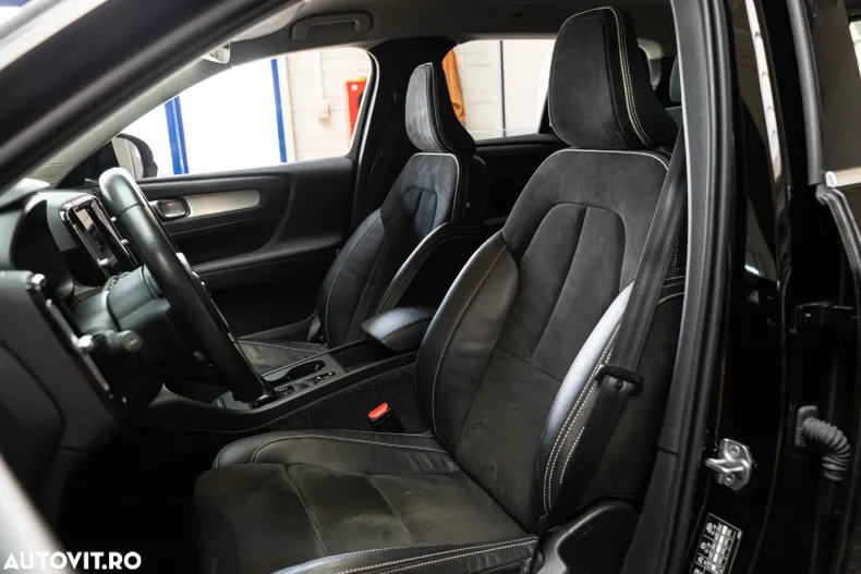 Volvo XC40 din 2021 cu 71.426 km - oferta VOL167391 - foto 6