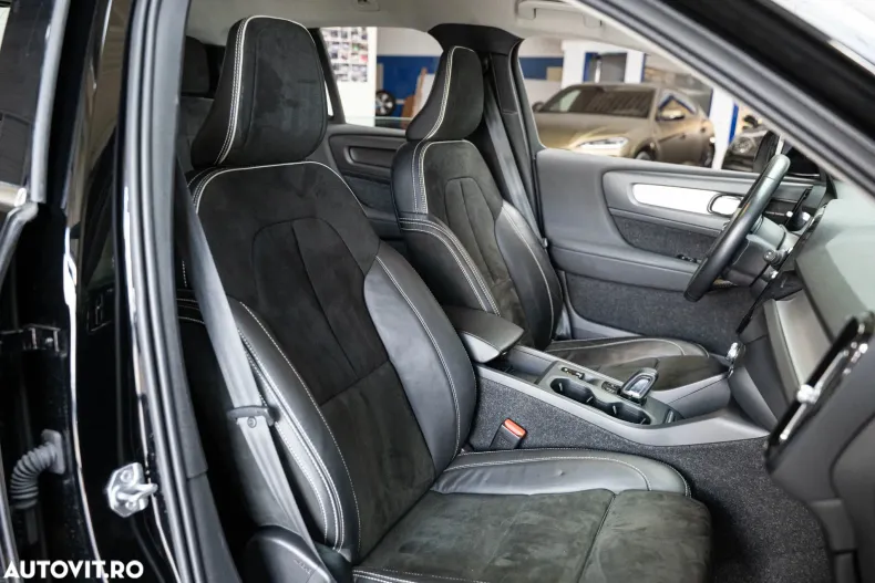 Volvo XC40 din 2021 cu 71.426 km - oferta VOL167391 - foto 8