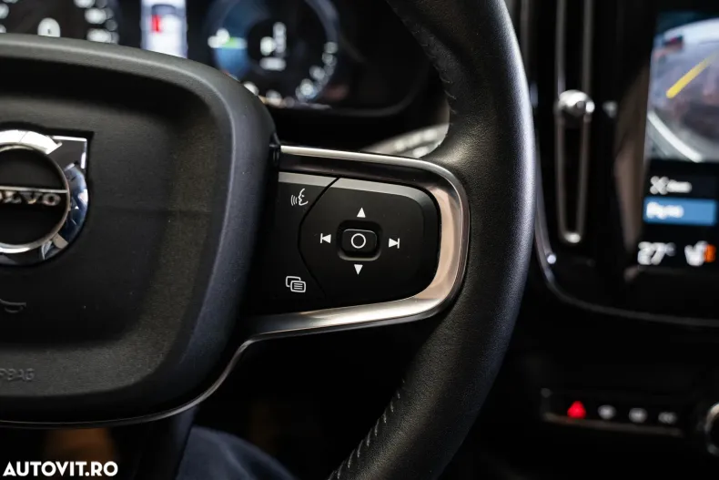 Volvo XC40 din 2021 cu 71.426 km - oferta VOL167391 - foto 22
