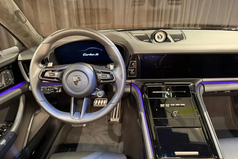 Porsche Panamera din 2024 cu 13.613 km - oferta POR167399 - foto 17