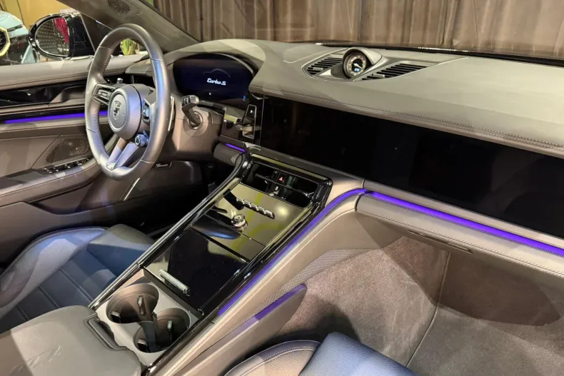 Porsche Panamera din 2024 cu 13.613 km - oferta POR167399 - foto 22