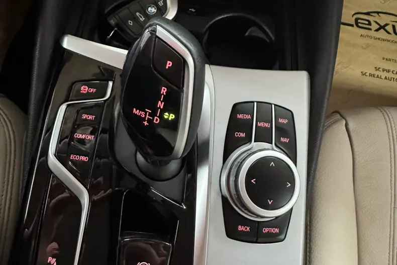 BMW Seria 5 din 2020 cu 101.430 km - oferta BMW167422 - foto 26