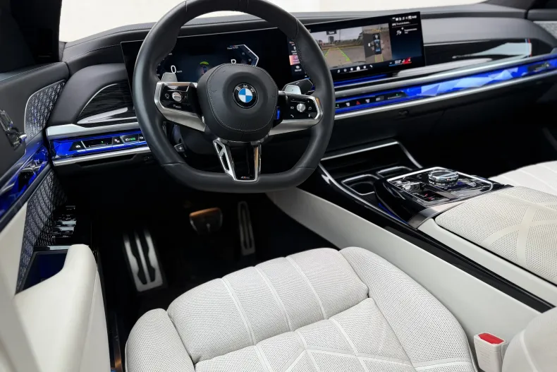 BMW Seria 7 din 2023 cu 51.372 km - oferta BMW167431 - foto 5