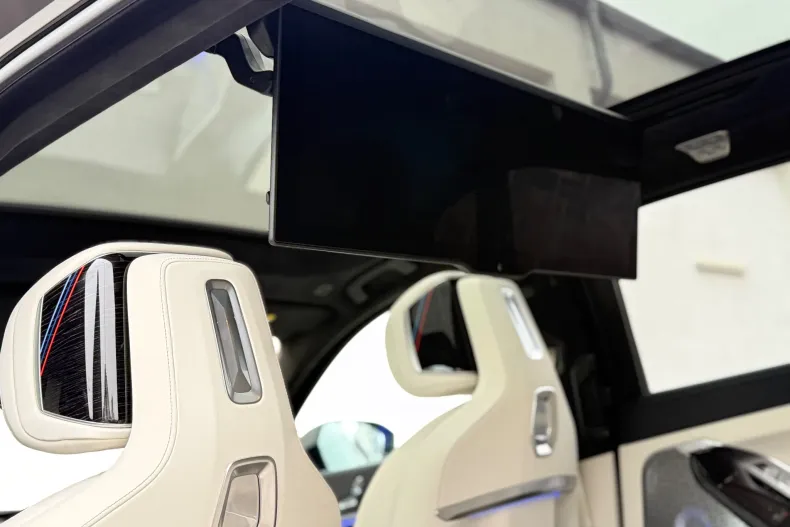 BMW Seria 7 din 2023 cu 51.372 km - oferta BMW167431 - foto 6