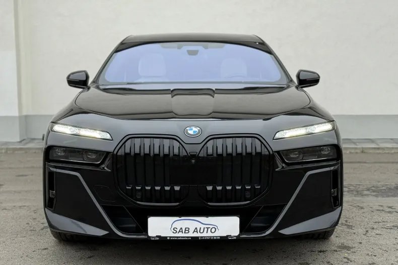 BMW Seria 7 din 2023 cu 51.372 km - oferta BMW167431 - foto 23