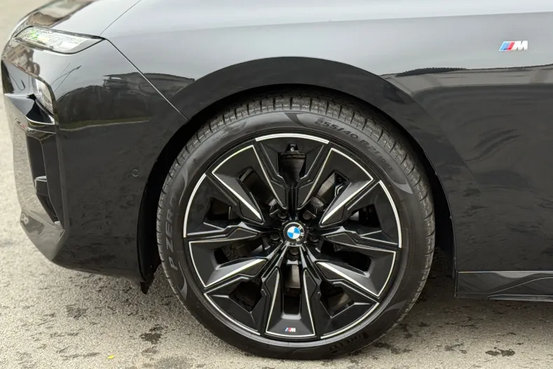 BMW Seria 7 din 2023 cu 51.372 km - oferta BMW167431 - foto 26