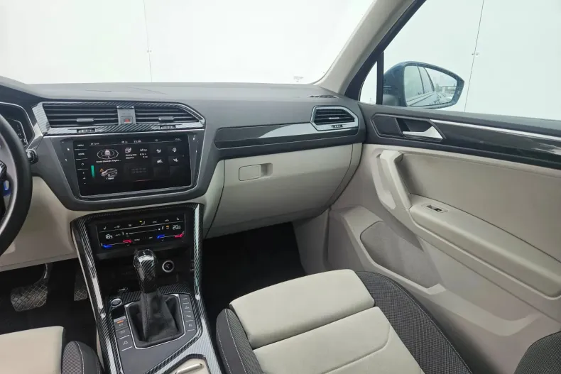 Volkswagen Tiguan din 2022 cu 42.554 km - oferta VOL167436 - foto 10