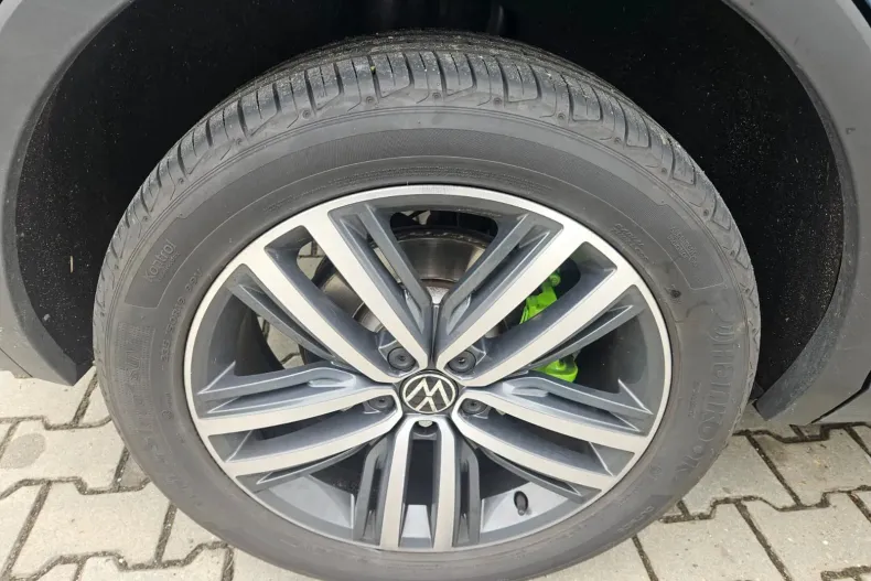 Volkswagen Tiguan din 2022 cu 42.554 km - oferta VOL167436 - foto 25