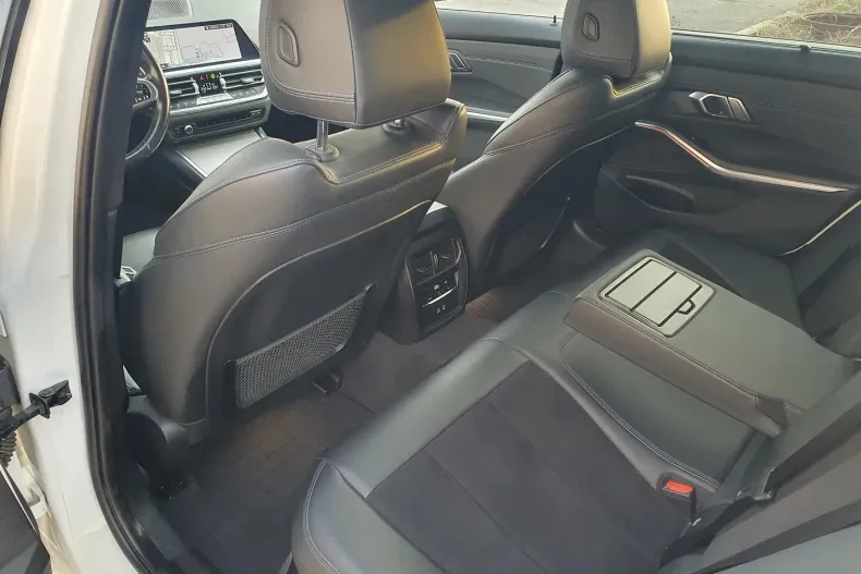 BMW Seria 3 din 2020 cu 122.300 km - oferta BMW167444 - foto 13