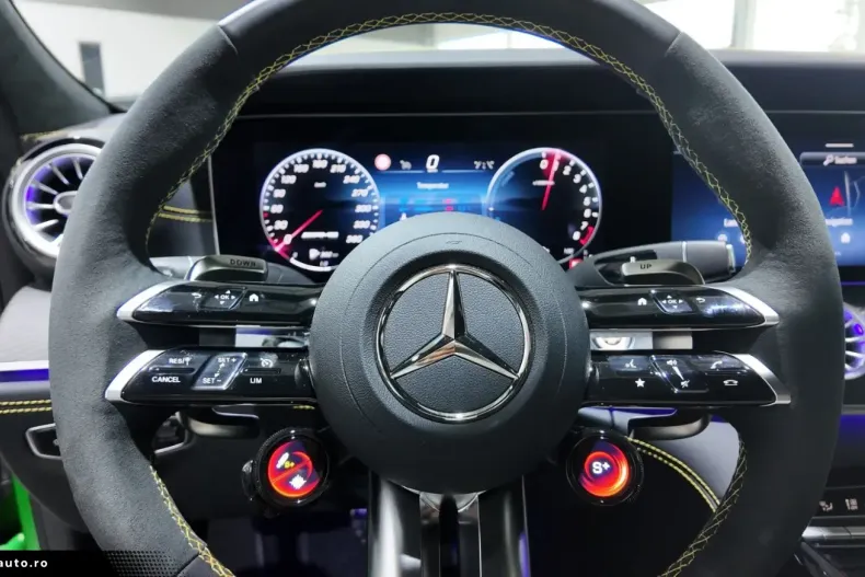 Mercedes-Benz AMG GT din 2025 cu 3.400 km - oferta MER167469 - foto 20