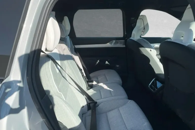 Volvo EX90 din 2025 cu 14.000 km - oferta VOL167475 - foto 5