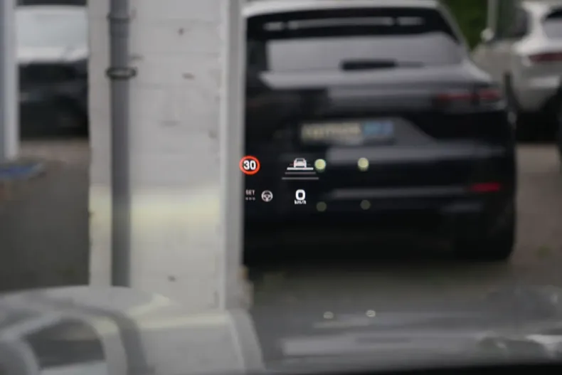 Porsche Cayenne din 2024 cu 16.000 km - oferta POR167483 - foto 27