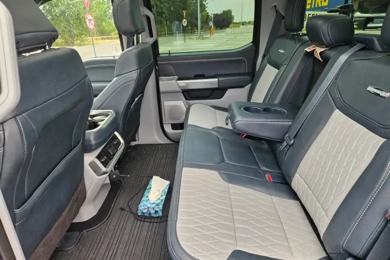 Ford F 150 din 2024 cu 35.650 km - oferta FOR167498 - foto 9