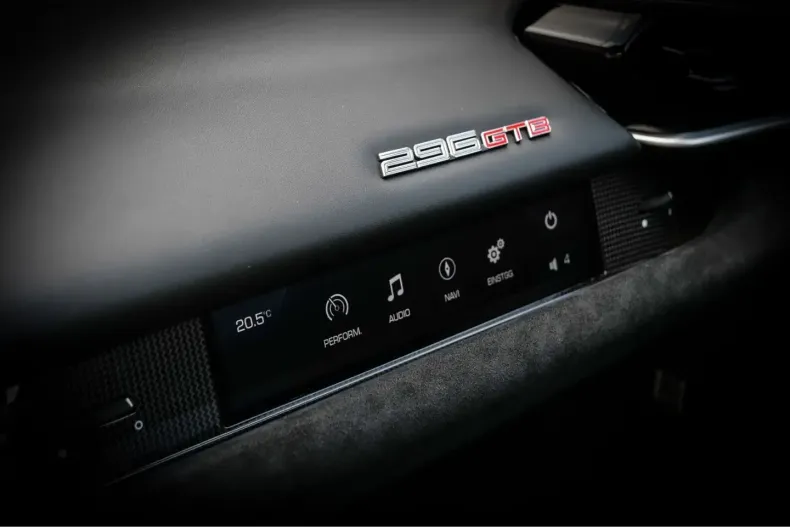 Ferrari 296 GTB din 2023 cu 4.212 km - oferta FER167501 - foto 25