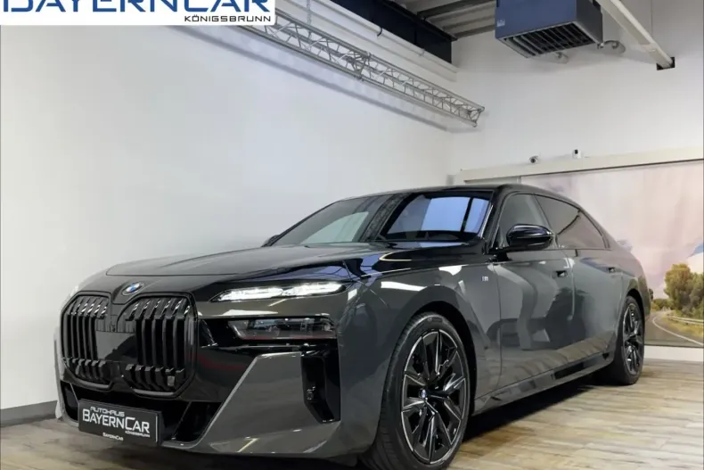 BMW 740 din 2023 cu 18.300 km - oferta BMW167503 - foto 1