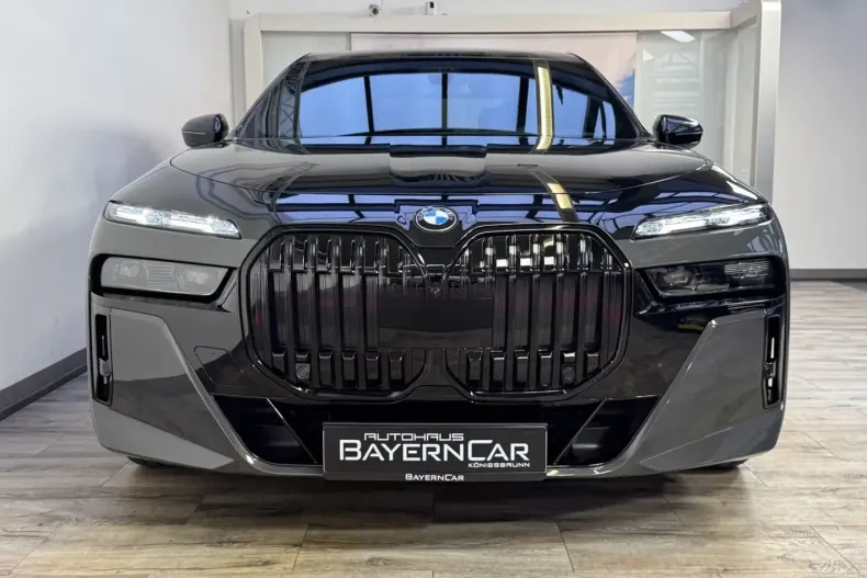 BMW 740 din 2023 cu 18.300 km - oferta BMW167503 - foto 2