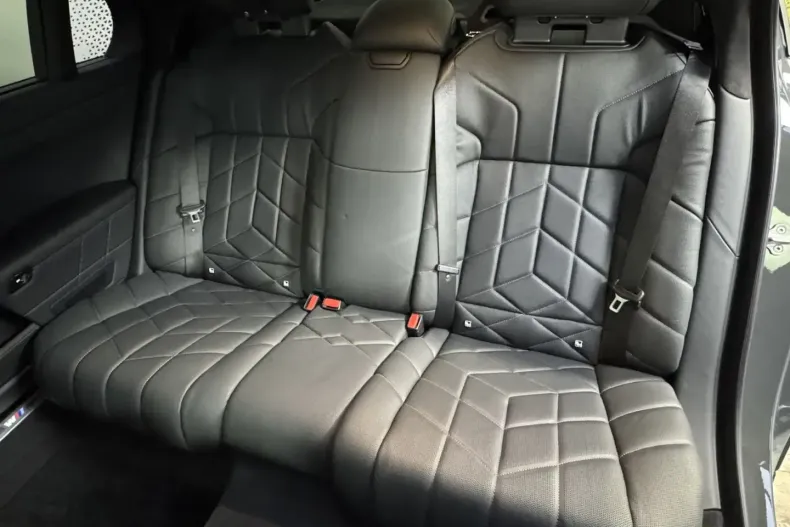 BMW 740 din 2023 cu 18.300 km - oferta BMW167503 - foto 18