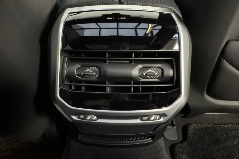 BMW 740 din 2023 cu 18.300 km - oferta BMW167503 - foto 25