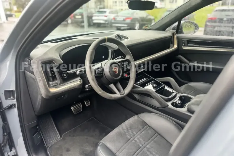 Porsche Cayenne din 2024 cu 36.200 km - oferta POR167507 - foto 9