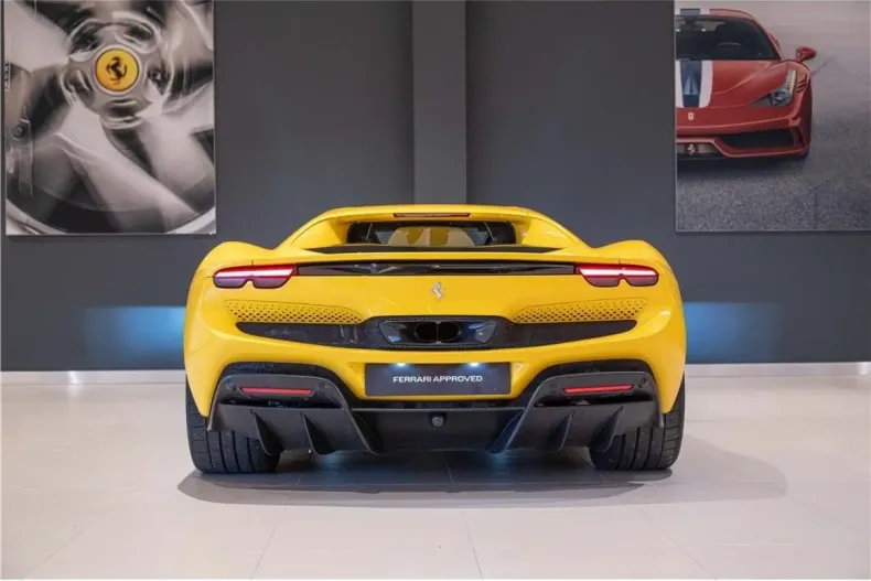 Ferrari 296 GTB din 2023 cu 12.071 km - oferta FER167508 - foto 5