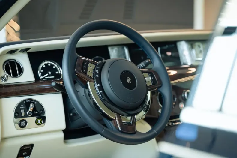 Rolls-Royce Phantom din 2020 cu 4.900 km - oferta ROL167509 - foto 6