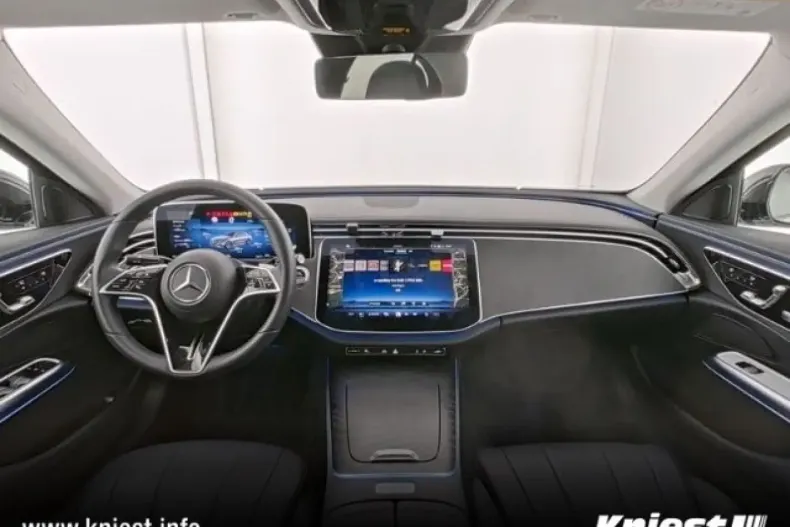Mercedes-Benz E 220 din 2023 cu 16.300 km - oferta MER167510 - foto 5