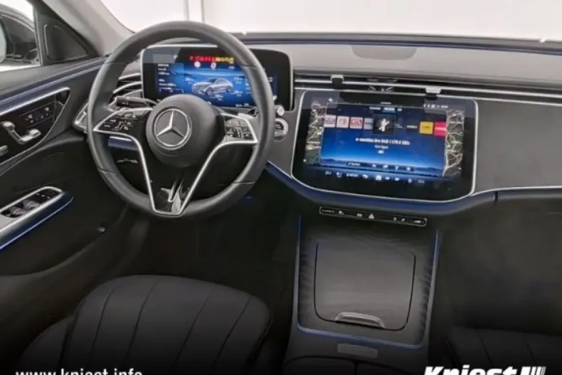 Mercedes-Benz E 220 din 2023 cu 16.300 km - oferta MER167510 - foto 6