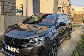 Peugeot 5008 din 2023 - oferta PEU167511