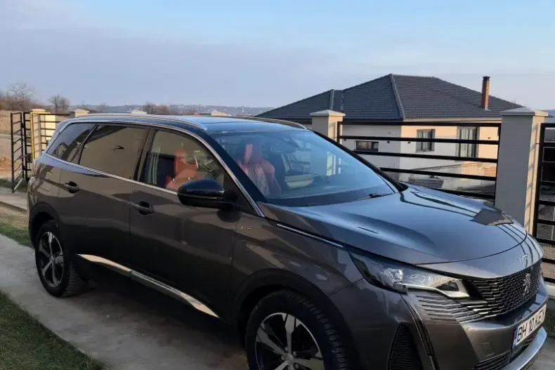 Peugeot 5008 din 2023 cu 30.500 km - oferta PEU167511 - foto 3