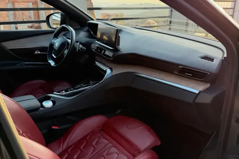 Peugeot 5008 din 2023 cu 30.500 km - oferta PEU167511 - foto 14