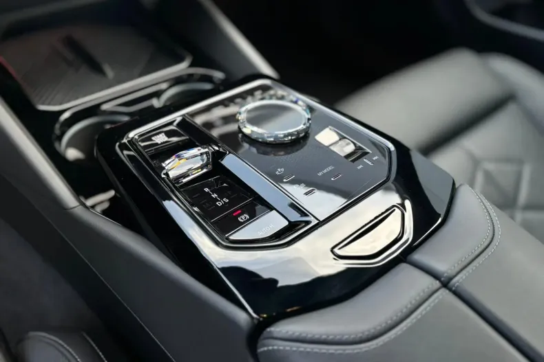 BMW Seria 5 din 2024 cu 28.100 km - oferta BMW167530 - foto 16