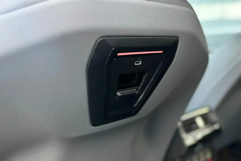 BMW Seria 5 din 2024 cu 28.100 km - oferta BMW167530 - foto 20