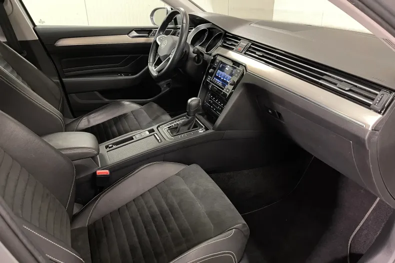 Volkswagen Passat din 2020 cu 63.644 km - oferta VOL167536 - foto 10